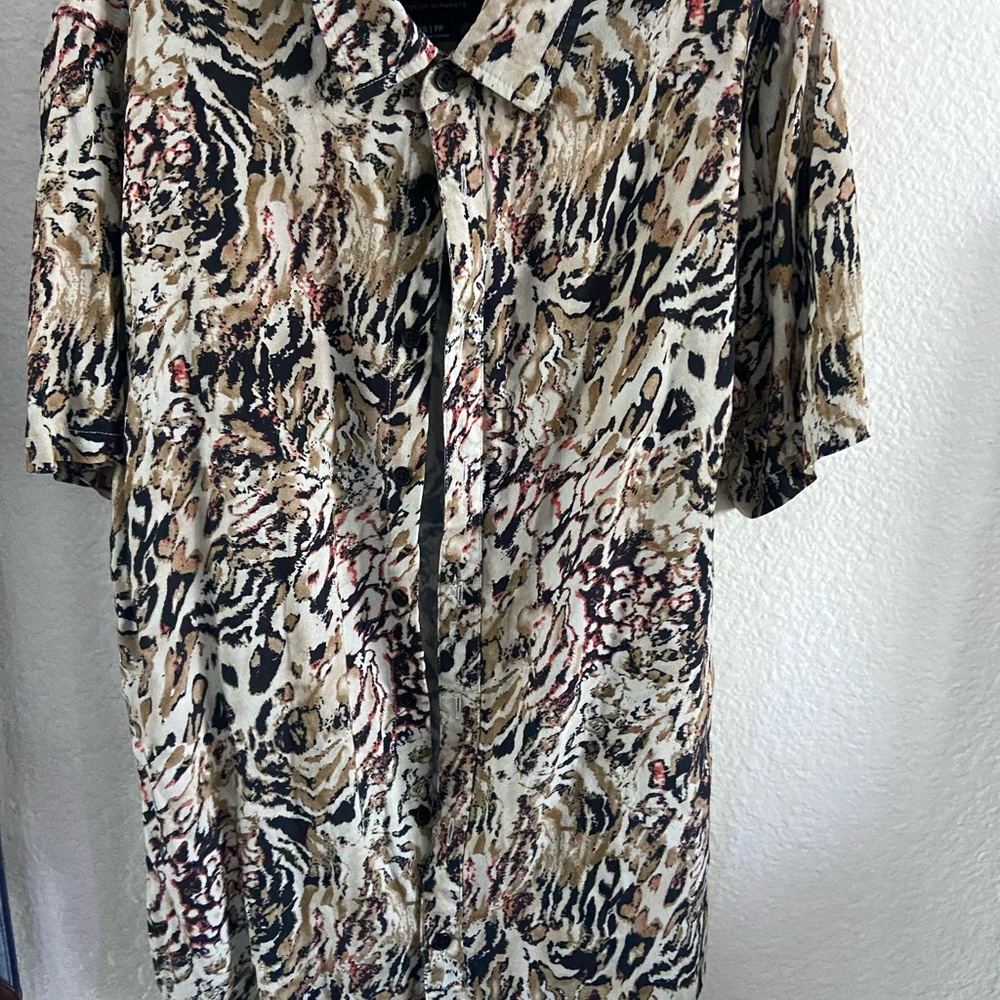 Men's Casual Button Down Shirt - Multicolor Animal Print